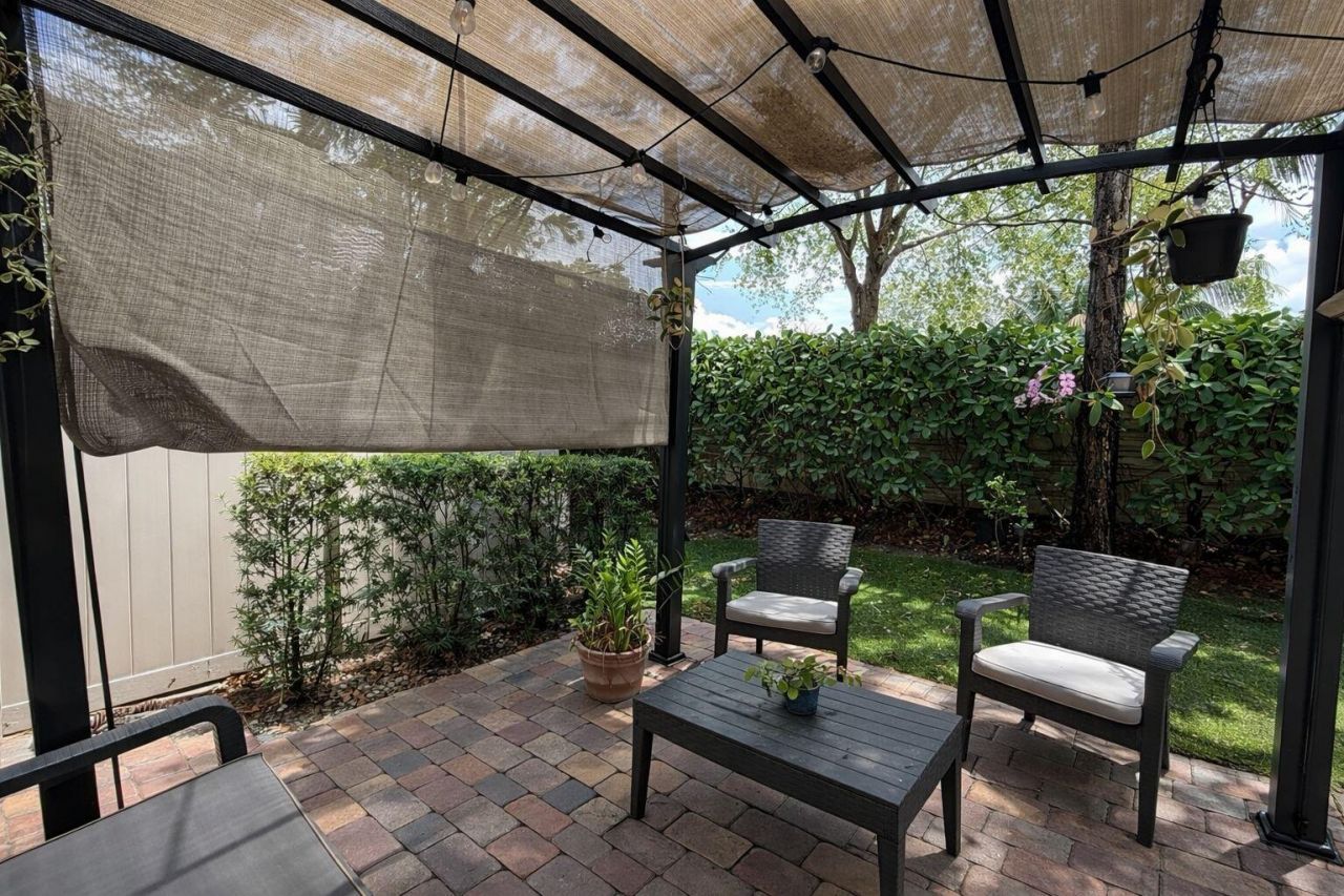 2394 Post Street, Palm Springs, FL 33406 Photo
