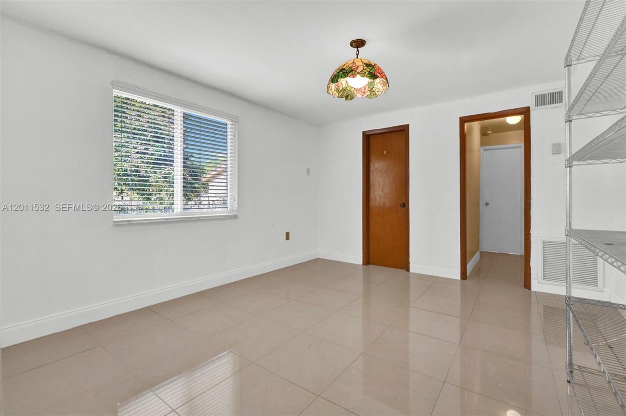 437 Swan Avenue, Miami Springs, FL 33166 Photo