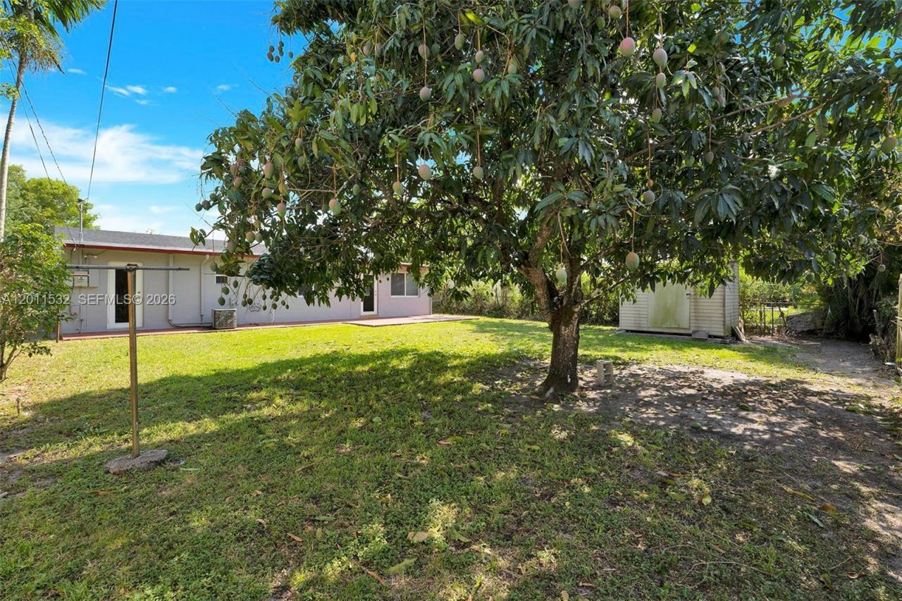 437 Swan Avenue, Miami Springs, FL 33166 Photo