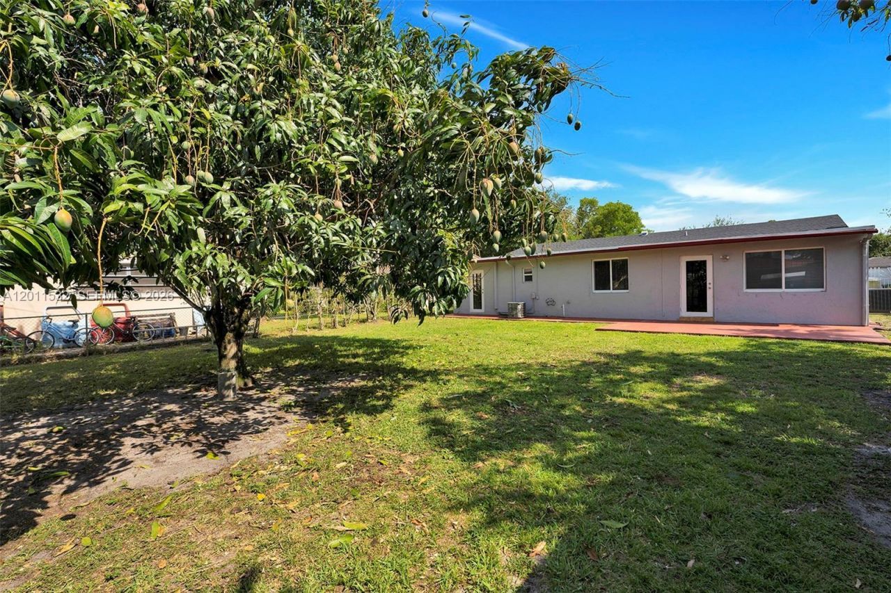 437 Swan Avenue, Miami Springs, FL 33166 Photo