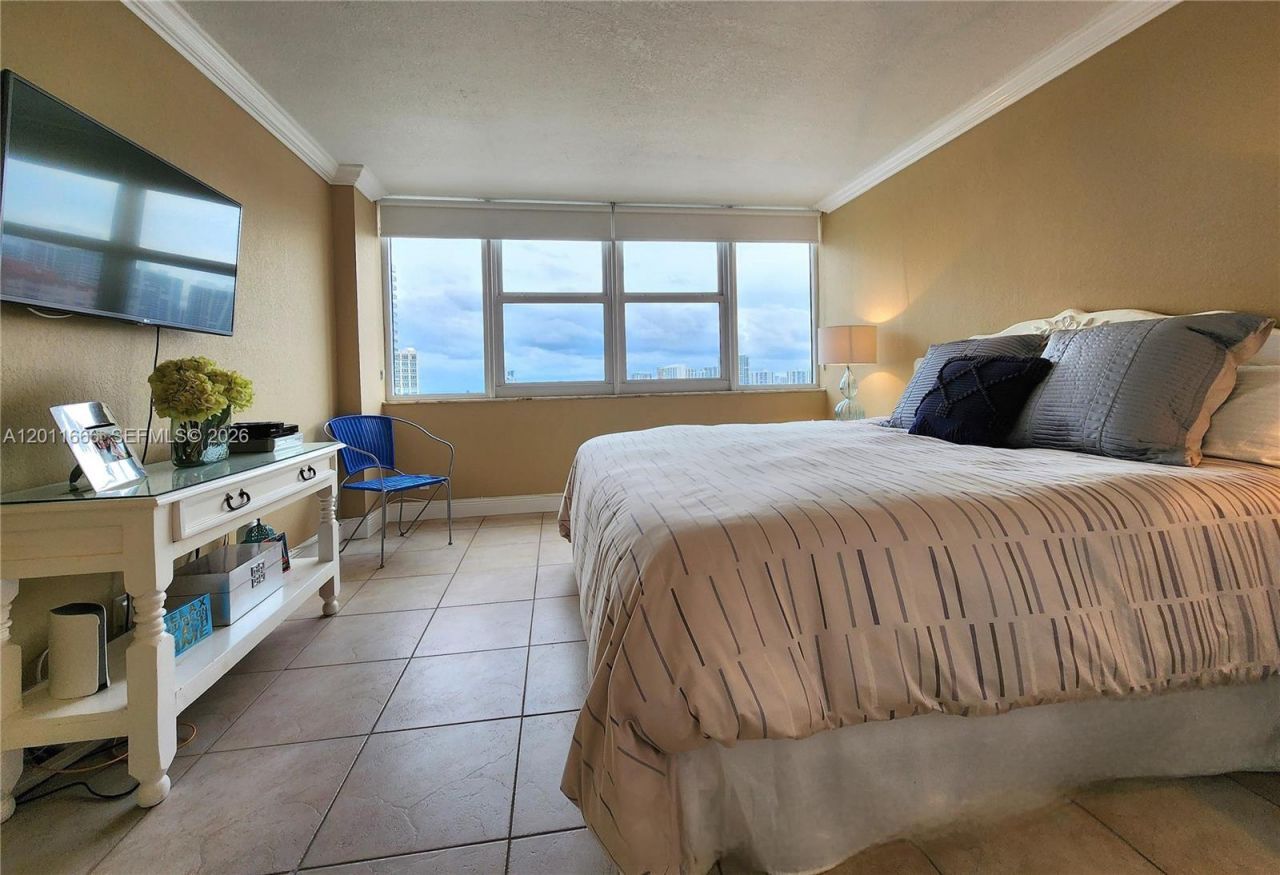 2030 S Ocean Dr , Unit 1107, Hallandale Beach, FL 33009 Photo