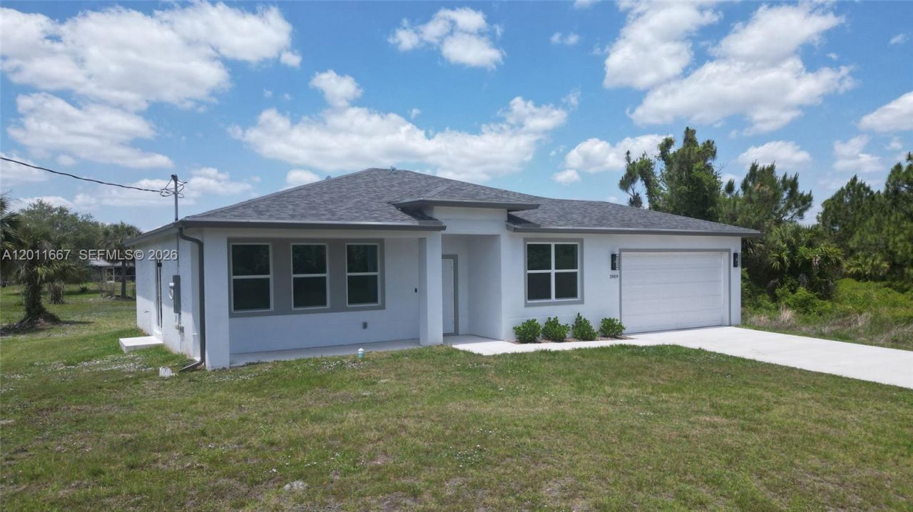 1909 Moore Ave, Lehigh Acres, FL 33972 Photo