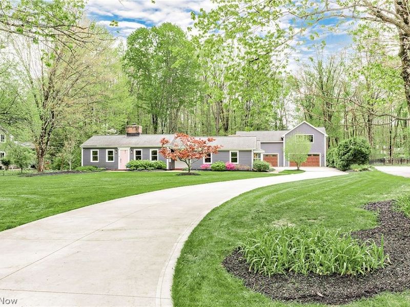1 Deerfield Drive , Chagrin Falls, OH 44022 Photo 1