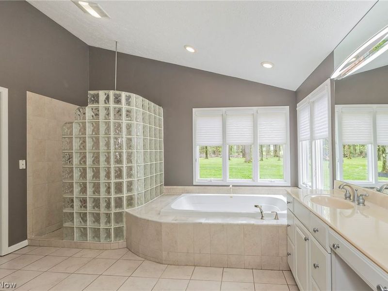 1 Deerfield Drive , Chagrin Falls, OH 44022 Photo 19