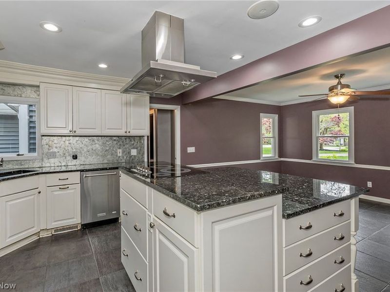 1 Deerfield Drive , Chagrin Falls, OH 44022 Photo 9