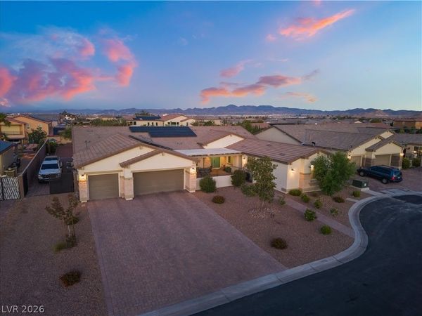 8626 Home Gate Court , Las Vegas, NV 89113