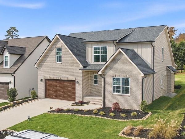 8117 Carolina Cherry Lane, Knoxville, TN 37919
