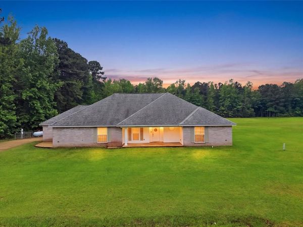 561 Wells Road , Haughton, LA 71037