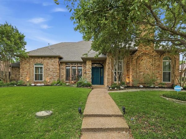 848 Birdsong, Bedford, TX 76021