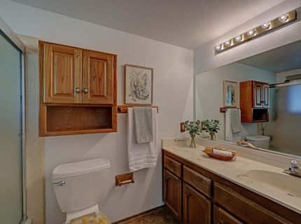 5825 Oak Garden Ct, Orangevale, CA 95662 Photo
