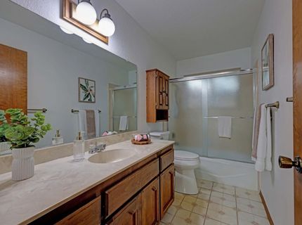 5825 Oak Garden Ct, Orangevale, CA 95662 Photo