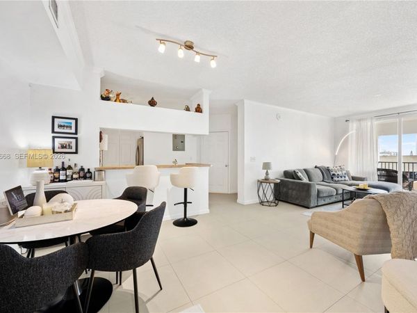 17100 N Bay Rd, Unit 1810, Sunny Isles Beach, FL 33160