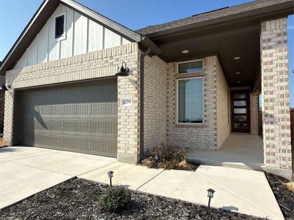 109 High Valley DR, Liberty Hill, TX 78642