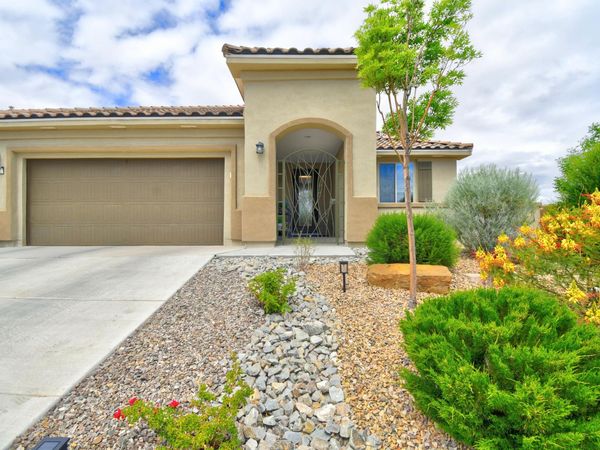 9201 Sugar Creek Lane NW, Albuquerque, NM 87120