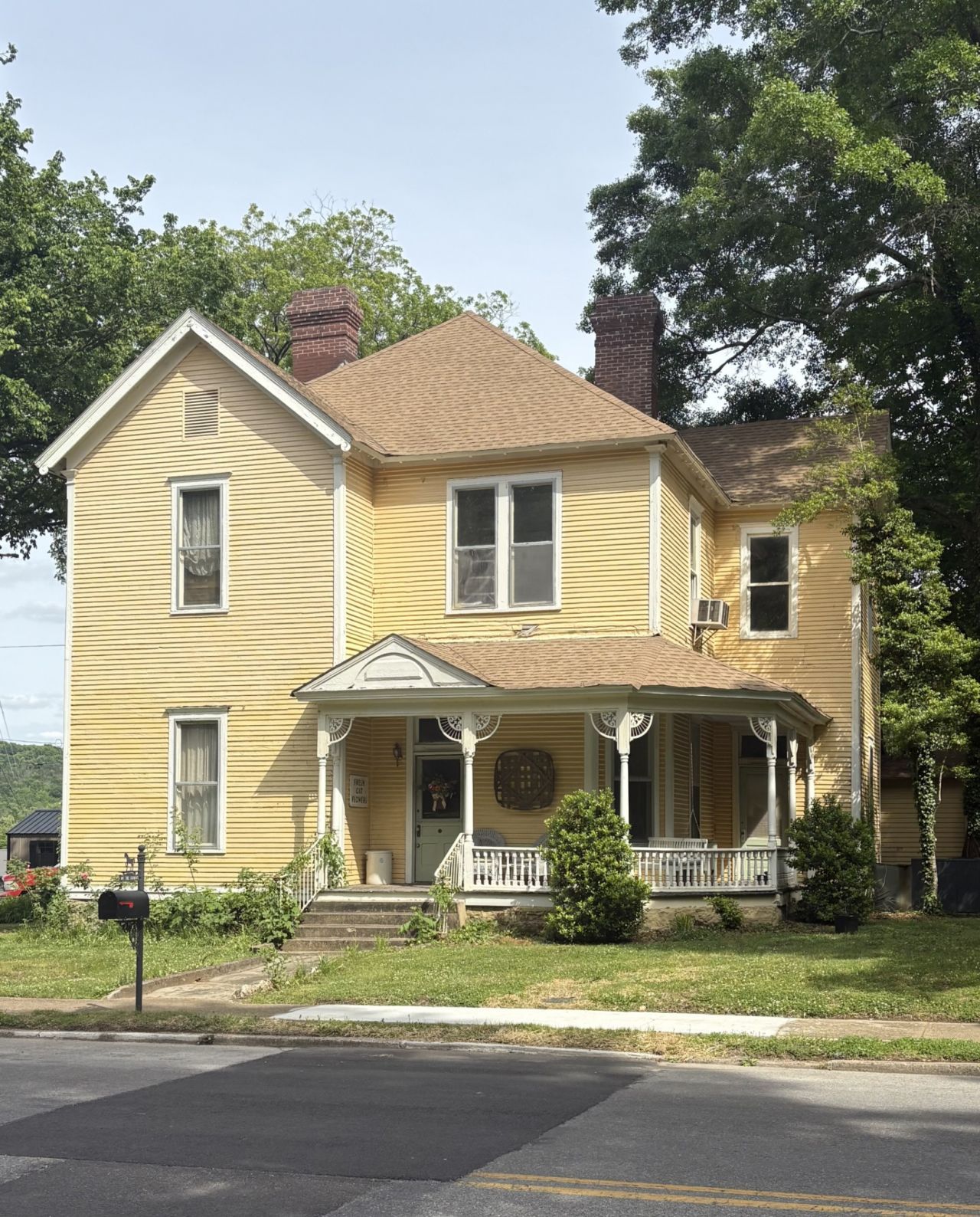 617 Mulberry Ave, Fayetteville, TN 37334 Main Photo