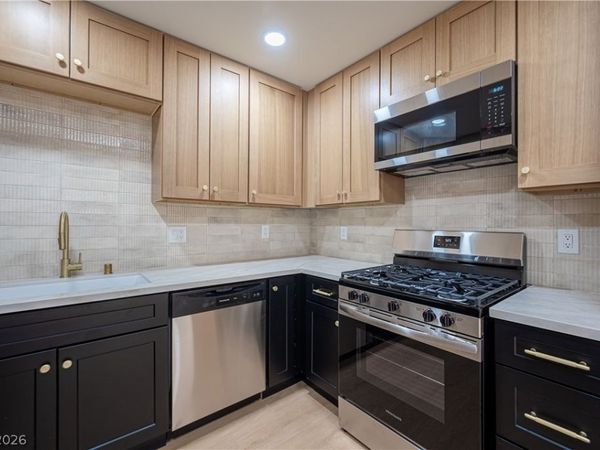 5225 Carmen Boulevard , Las Vegas, NV 89108