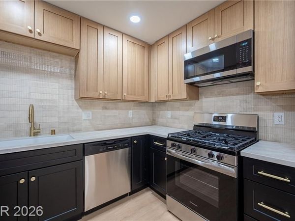 5225 Carmen Boulevard , Las Vegas, NV 89108