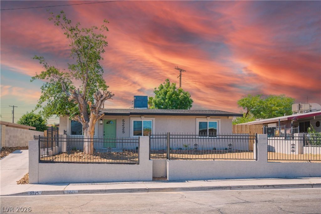 5225 Carmen Boulevard, Las Vegas, NV 89108 Main Photo