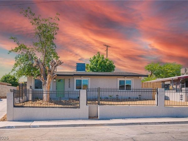 5225 Carmen Boulevard, Las Vegas, NV 89108