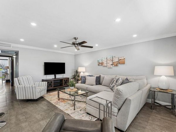 1027 Farnham O, Unit 1027, Deerfield Beach, FL 33442