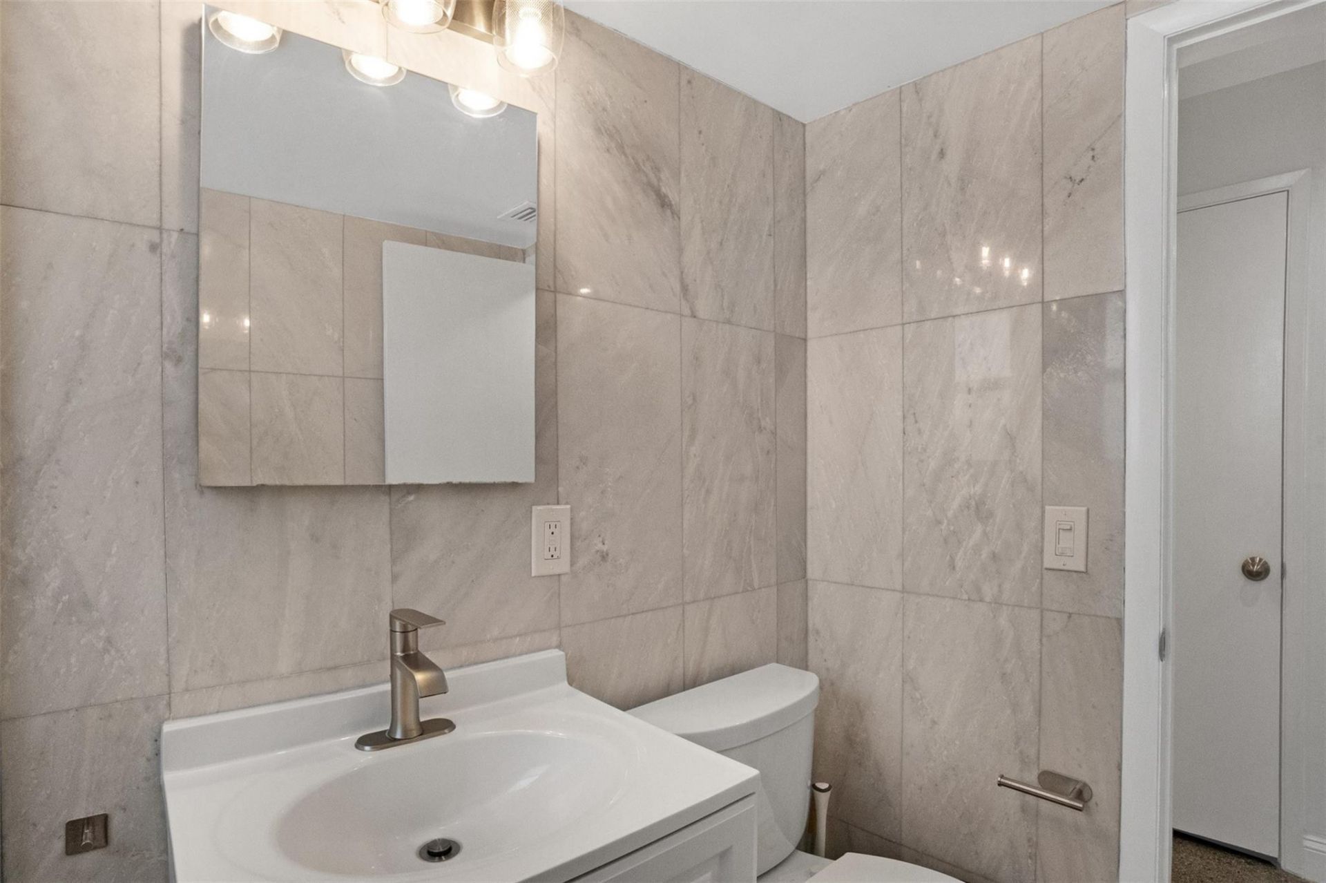 625 Orton Avenue, Unit 18, Fort Lauderdale, FL 33304 Photo