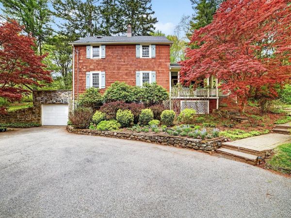 9 Sloehidden Road, Briarcliff Manor, NY 10510