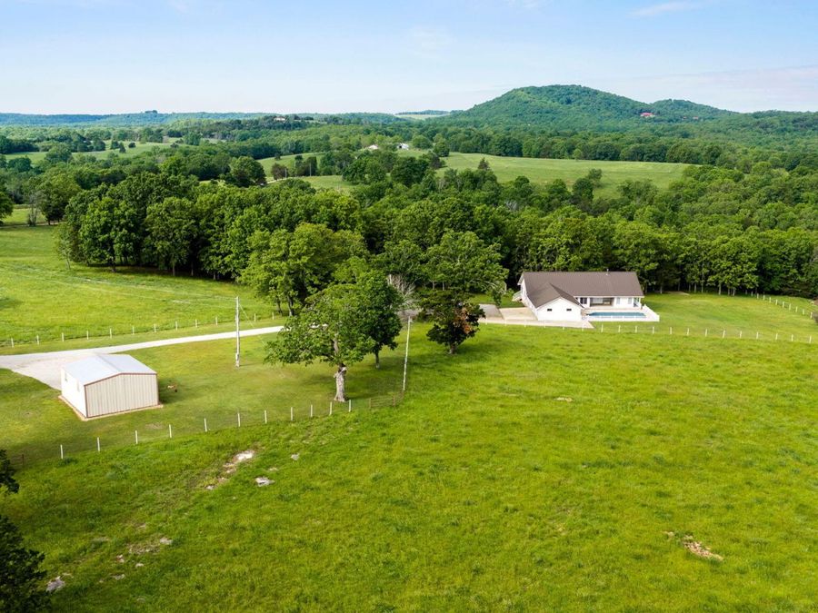 Property Image 100