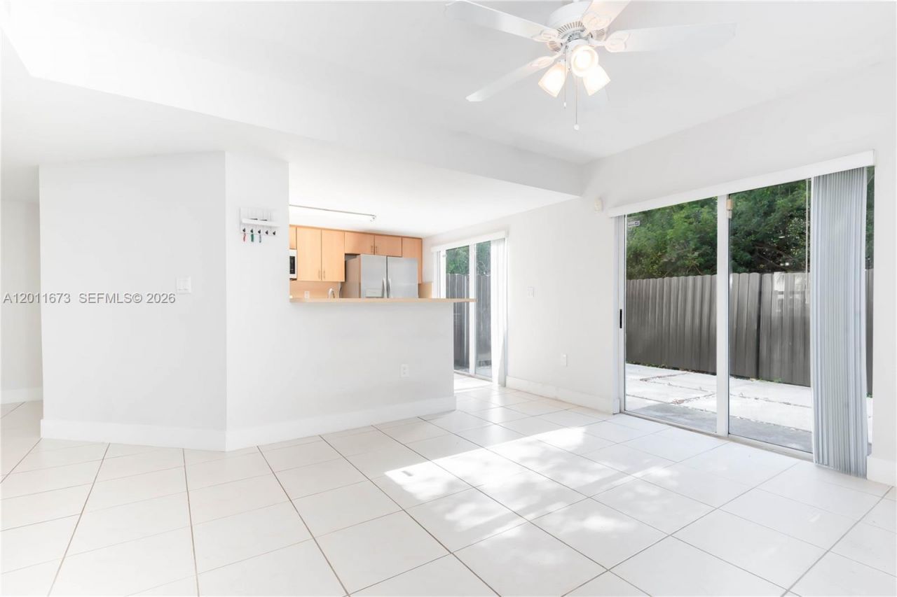 8902 NW 109th Ct , Unit 1204, Doral, FL 33178 Photo