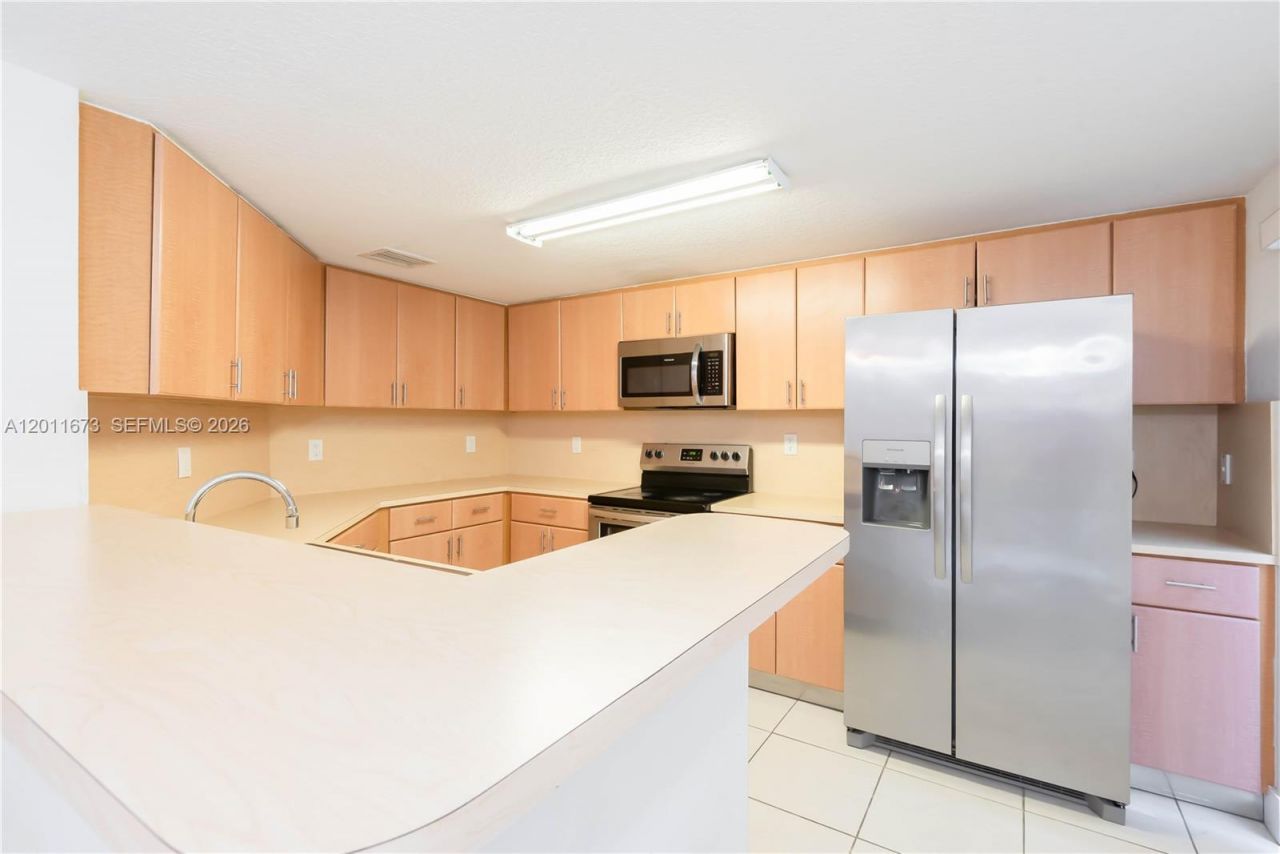 8902 NW 109th Ct , Unit 1204, Doral, FL 33178 Photo