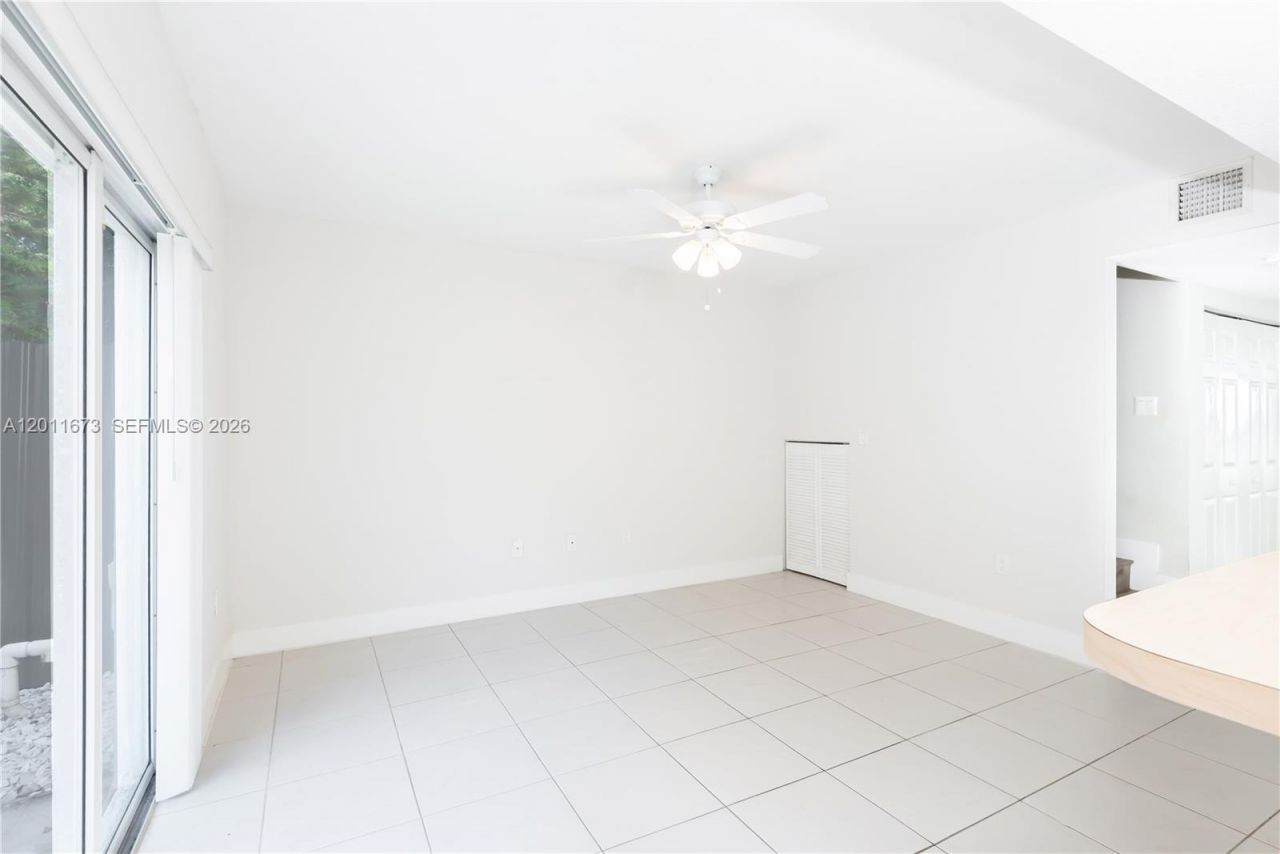 8902 NW 109th Ct , Unit 1204, Doral, FL 33178 Photo