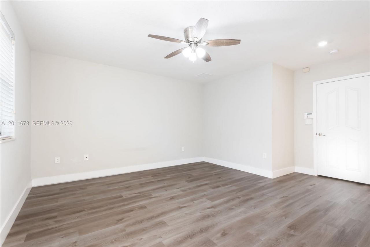 8902 NW 109th Ct , Unit 1204, Doral, FL 33178 Photo