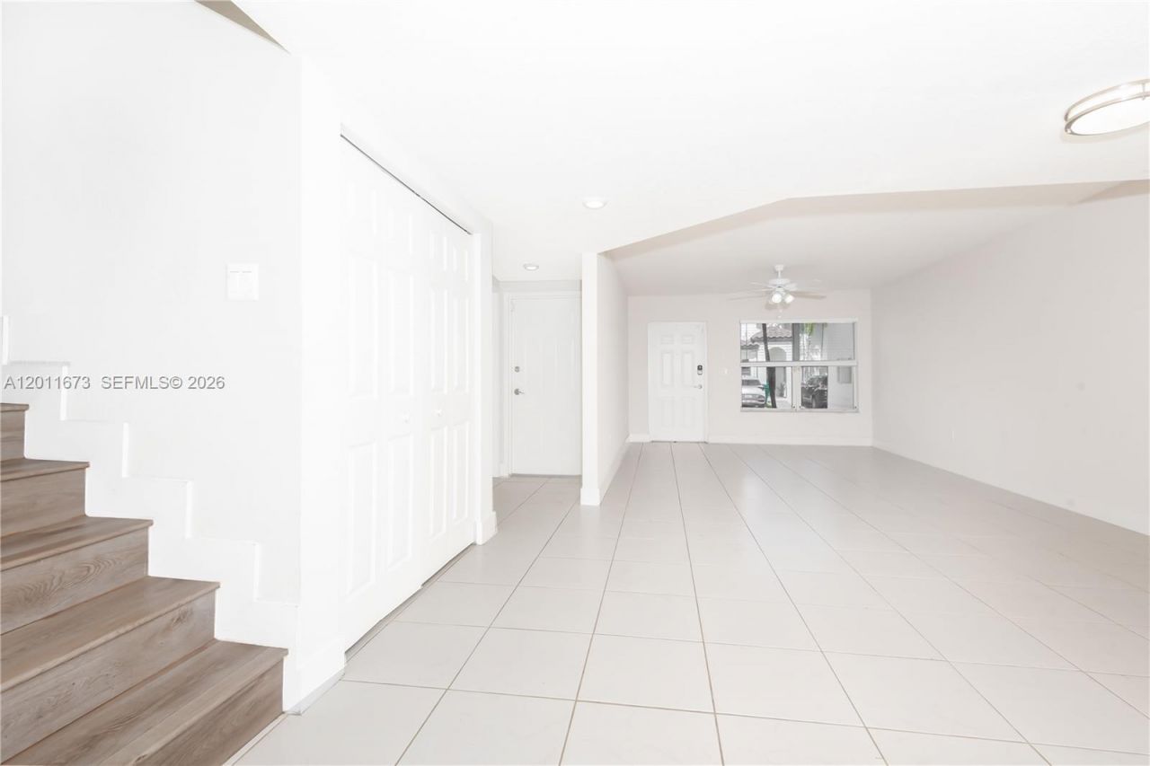8902 NW 109th Ct , Unit 1204, Doral, FL 33178 Photo