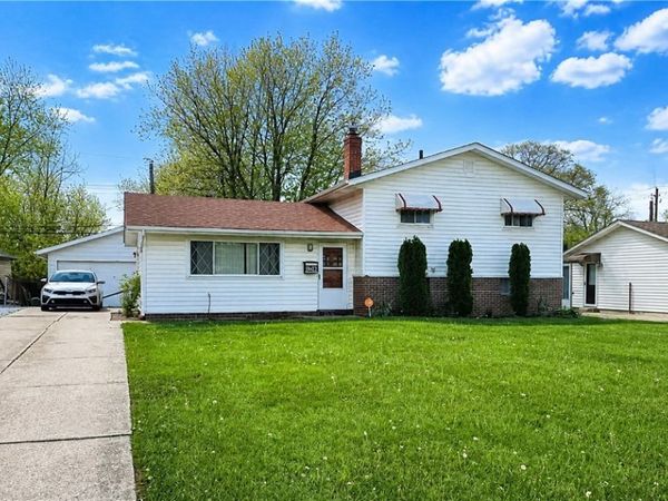 5532 Vickie Lane , Bedford Heights, OH 44146