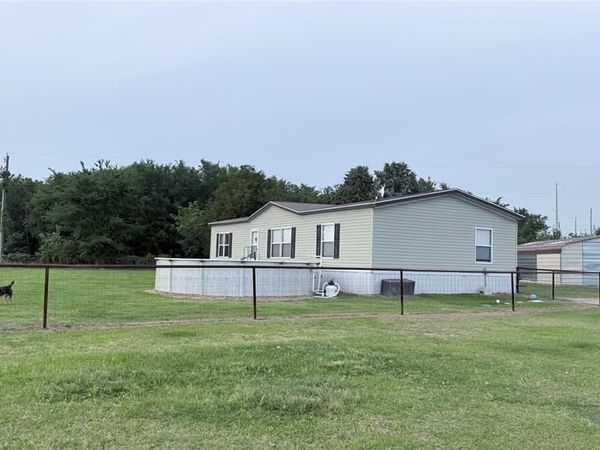 190 Railroad Drive, Mabank, TX 75156