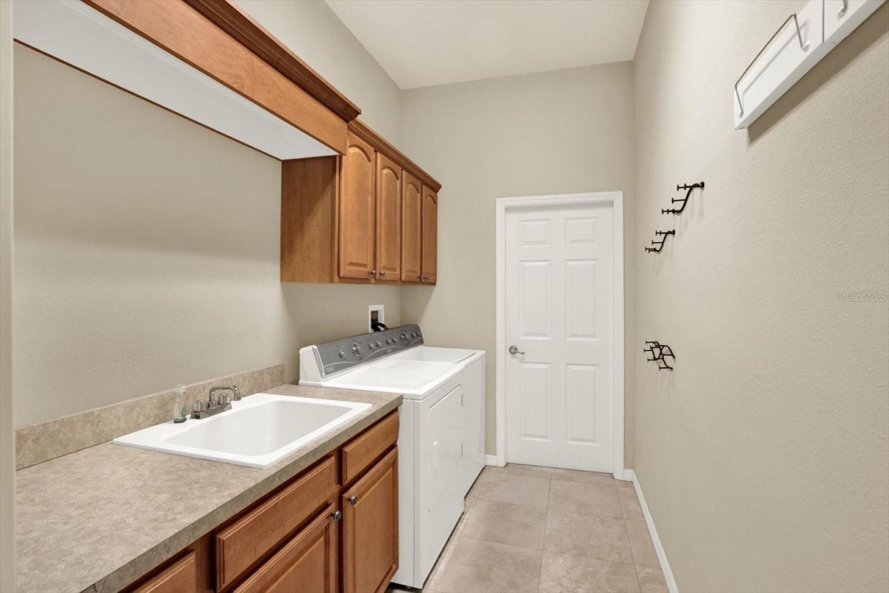 1225 Buckhurst Drive , Spring Hill, FL 34609 Photo