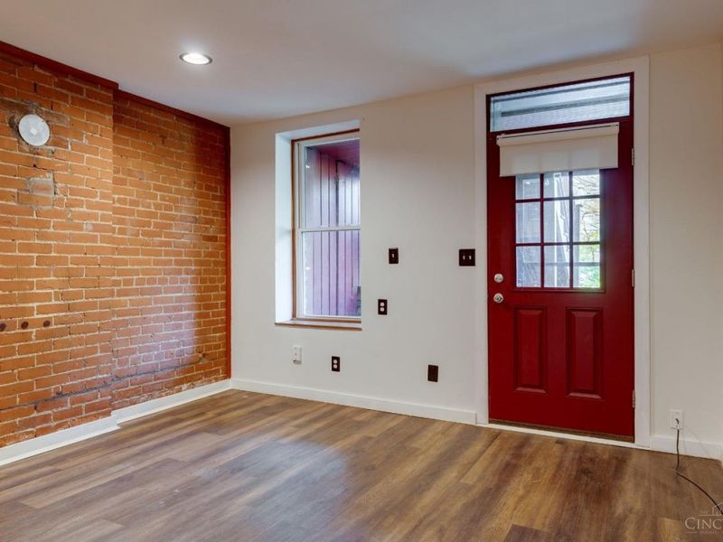 2118 St James Avenue, Cincinnati, OH 45206 Photo 3