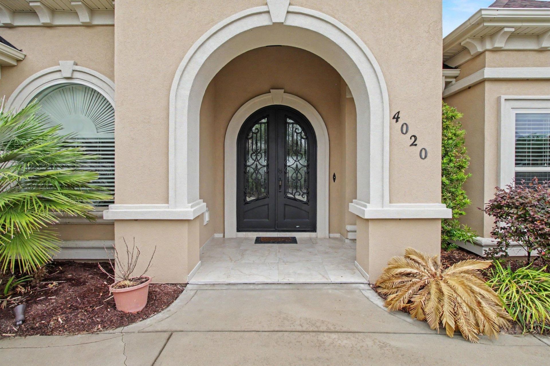 4020 Captiva Row Photo 5