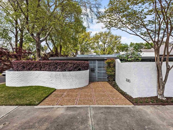 2080 PEABODY AVE, Memphis, TN 38104