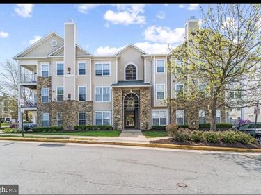 5901 FOUNDERS HILL DRIVE, Unit 101, ALEXANDRIA, VA 22310