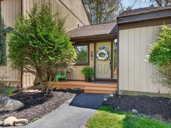 501 Huntington Court, East Greenbush, NY 12061