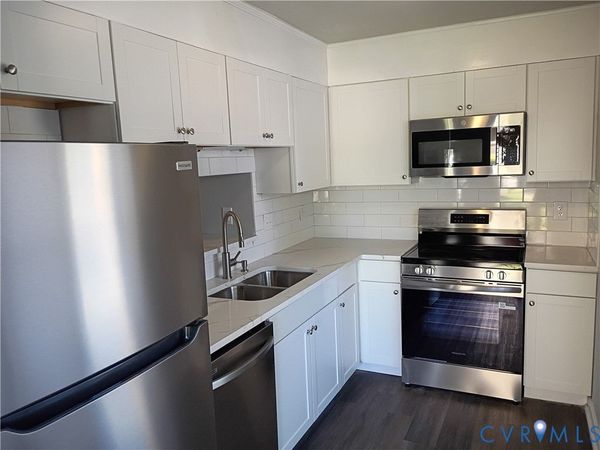 429 Hickorywood Circle , Richmond, VA 23223