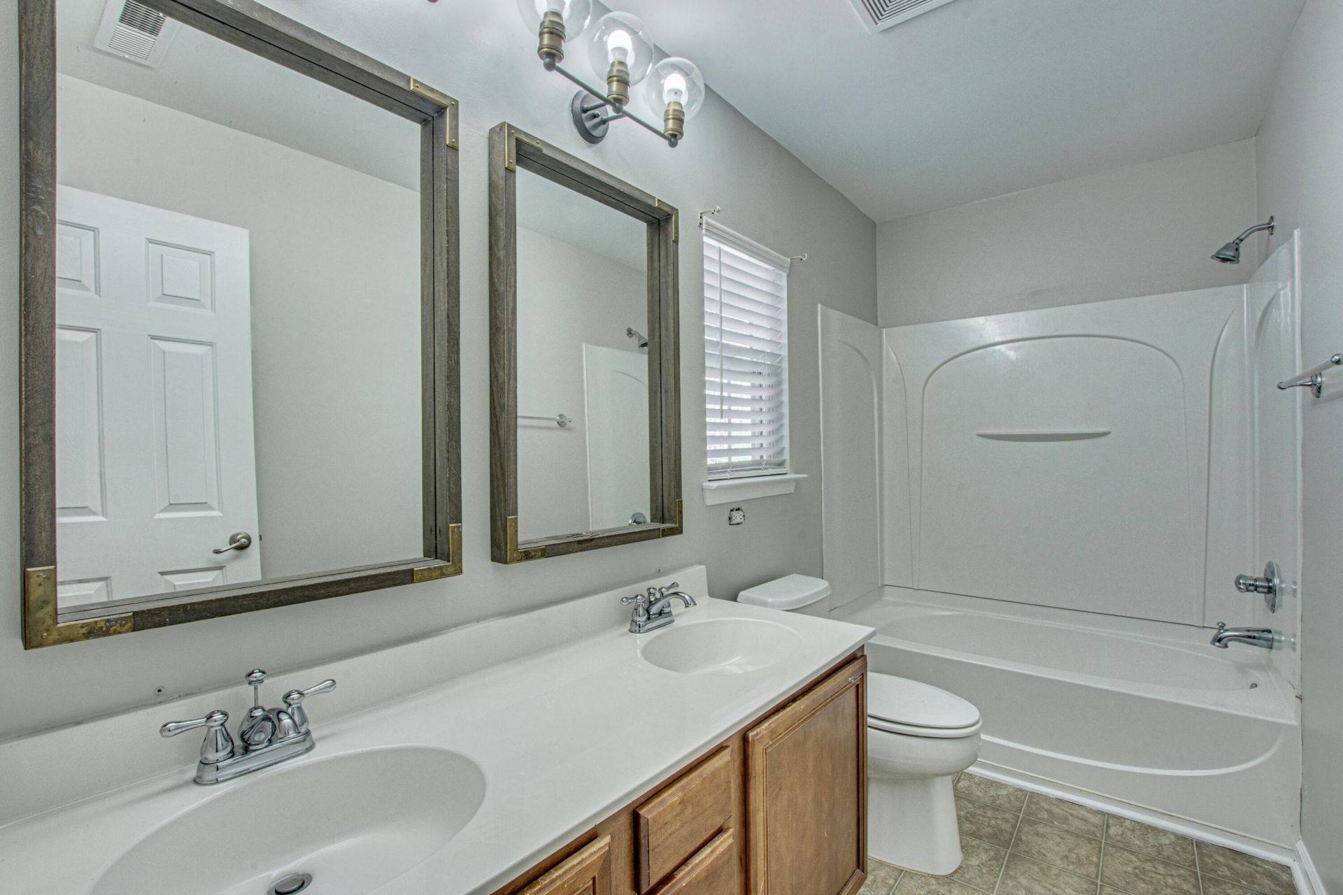 233 Woodbrook Way Photo 13