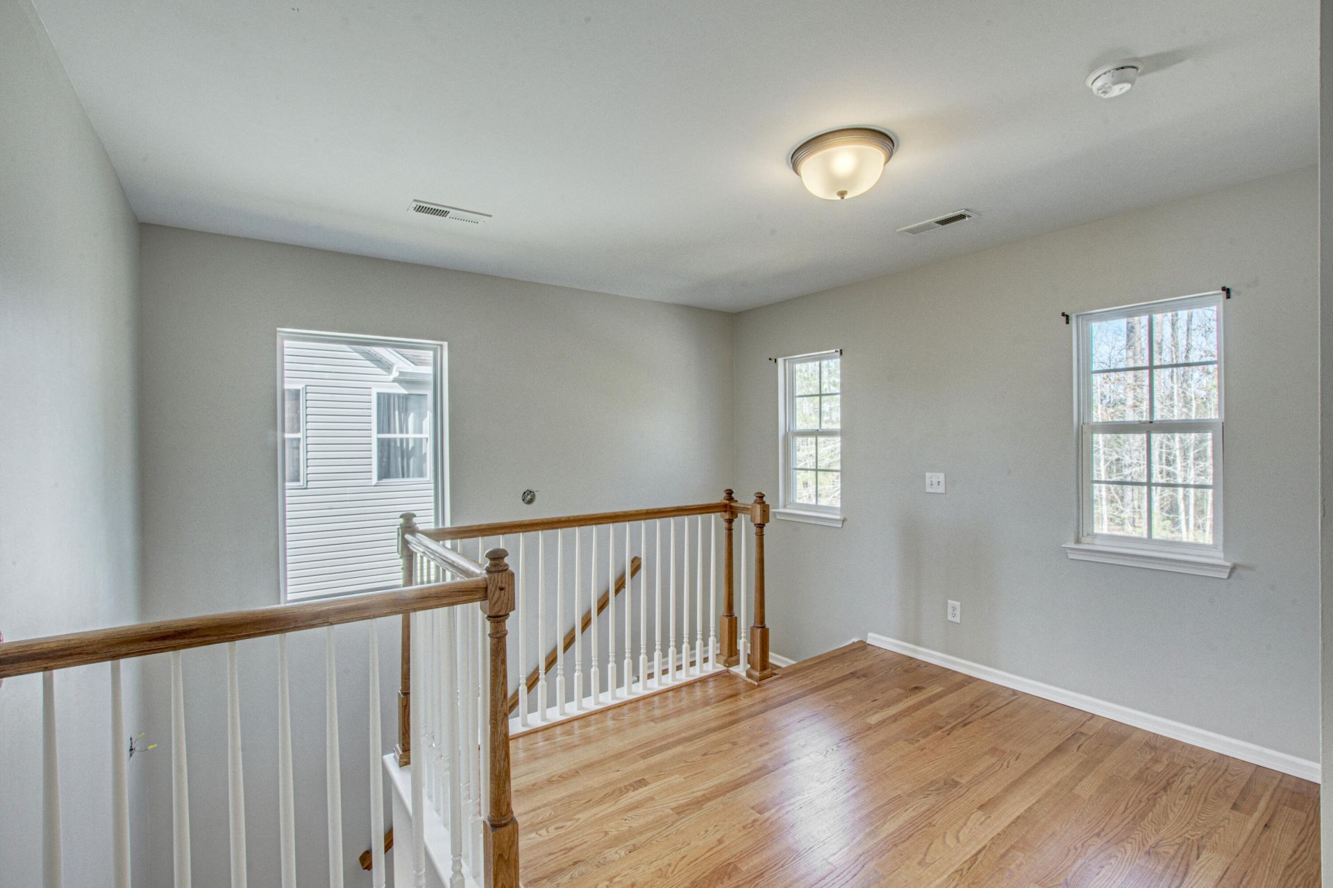233 Woodbrook Way Photo 6