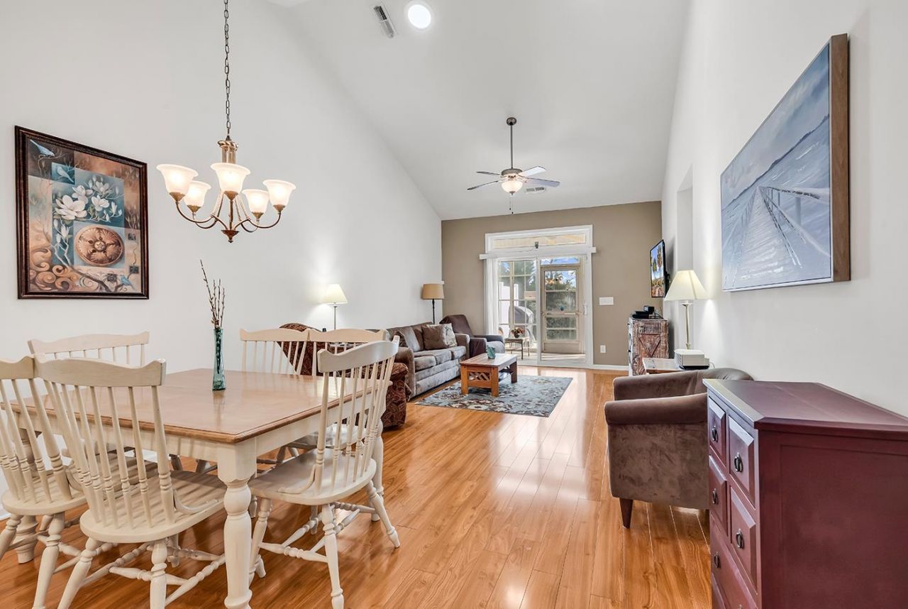 1521 Palmina Loop  Photo 16