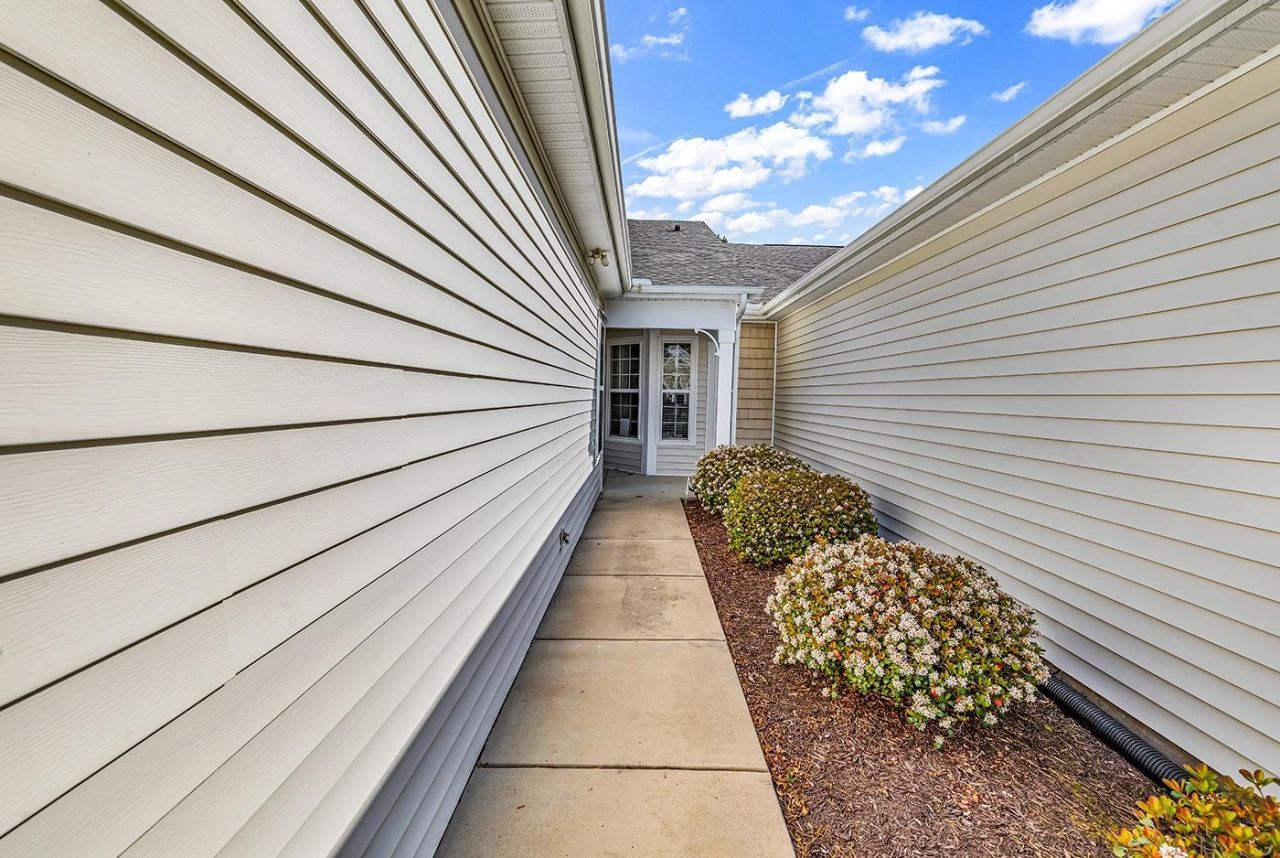 1521 Palmina Loop  Photo 4