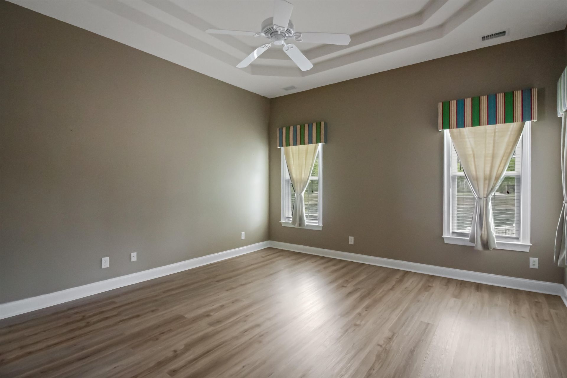 5414 Pheasant Dr. Photo 17