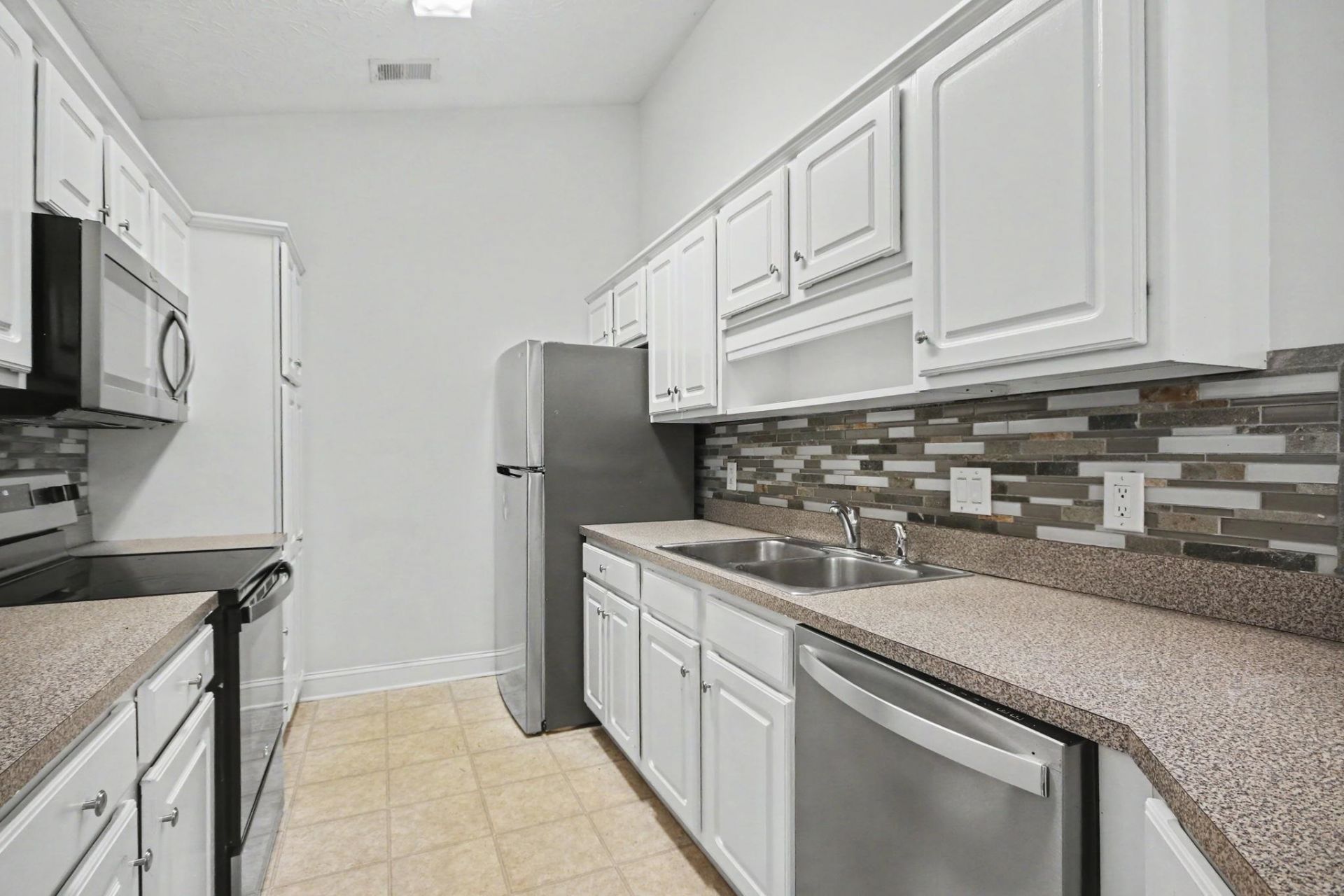 1125 Peace Pipe Pl. Photo 15