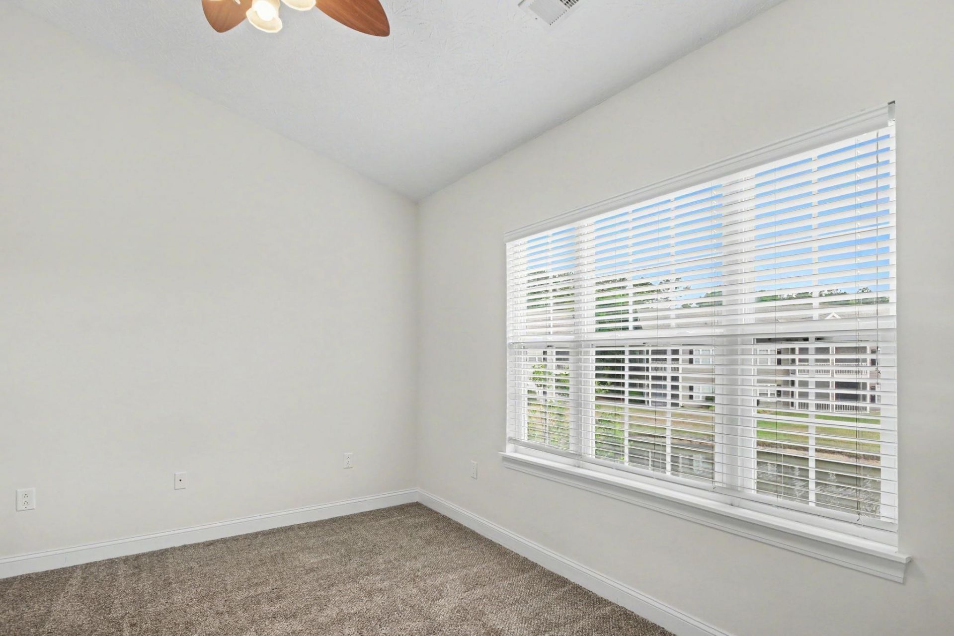 1125 Peace Pipe Pl. Photo 24