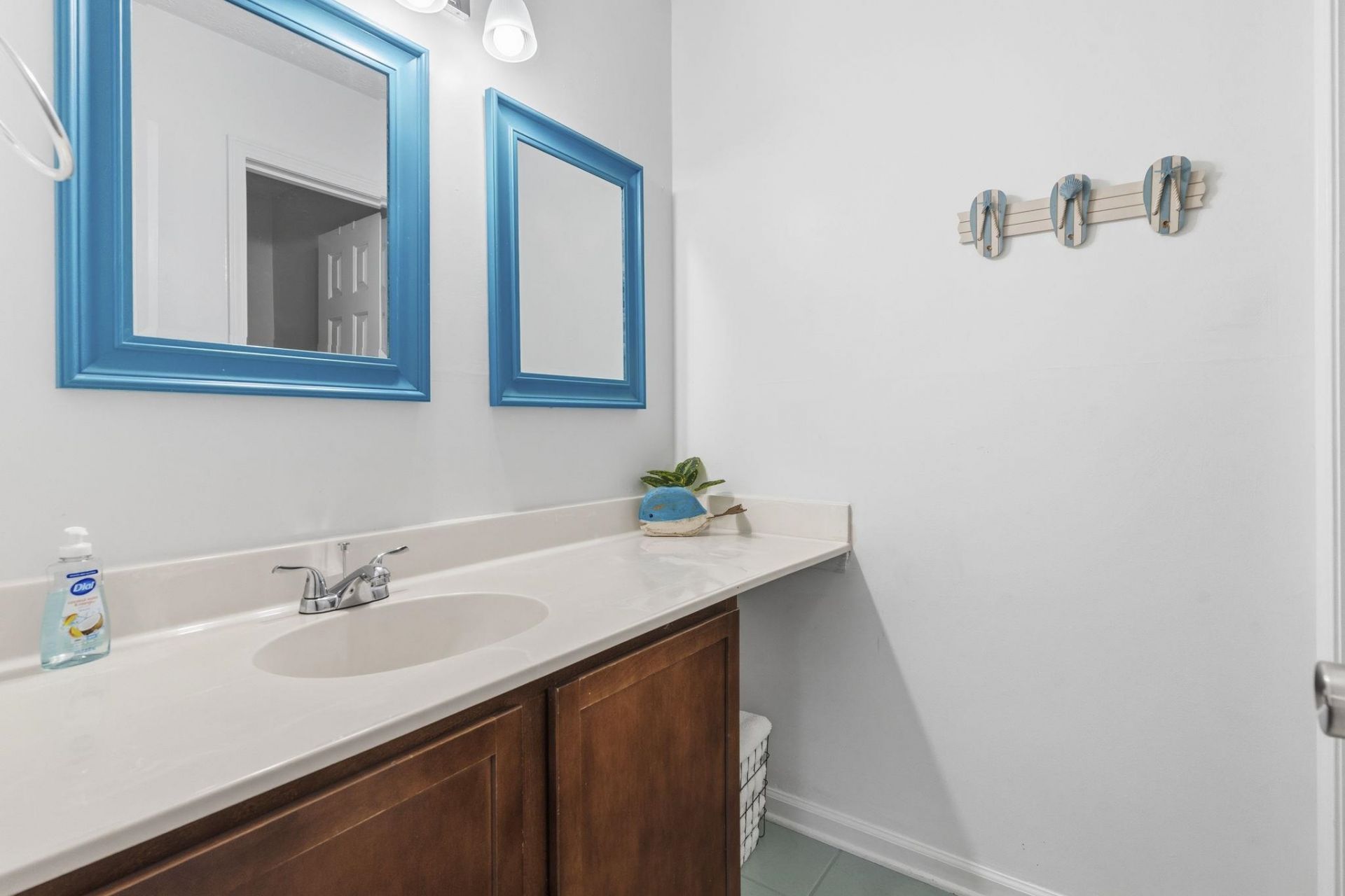 510 White River Dr.  Photo 23