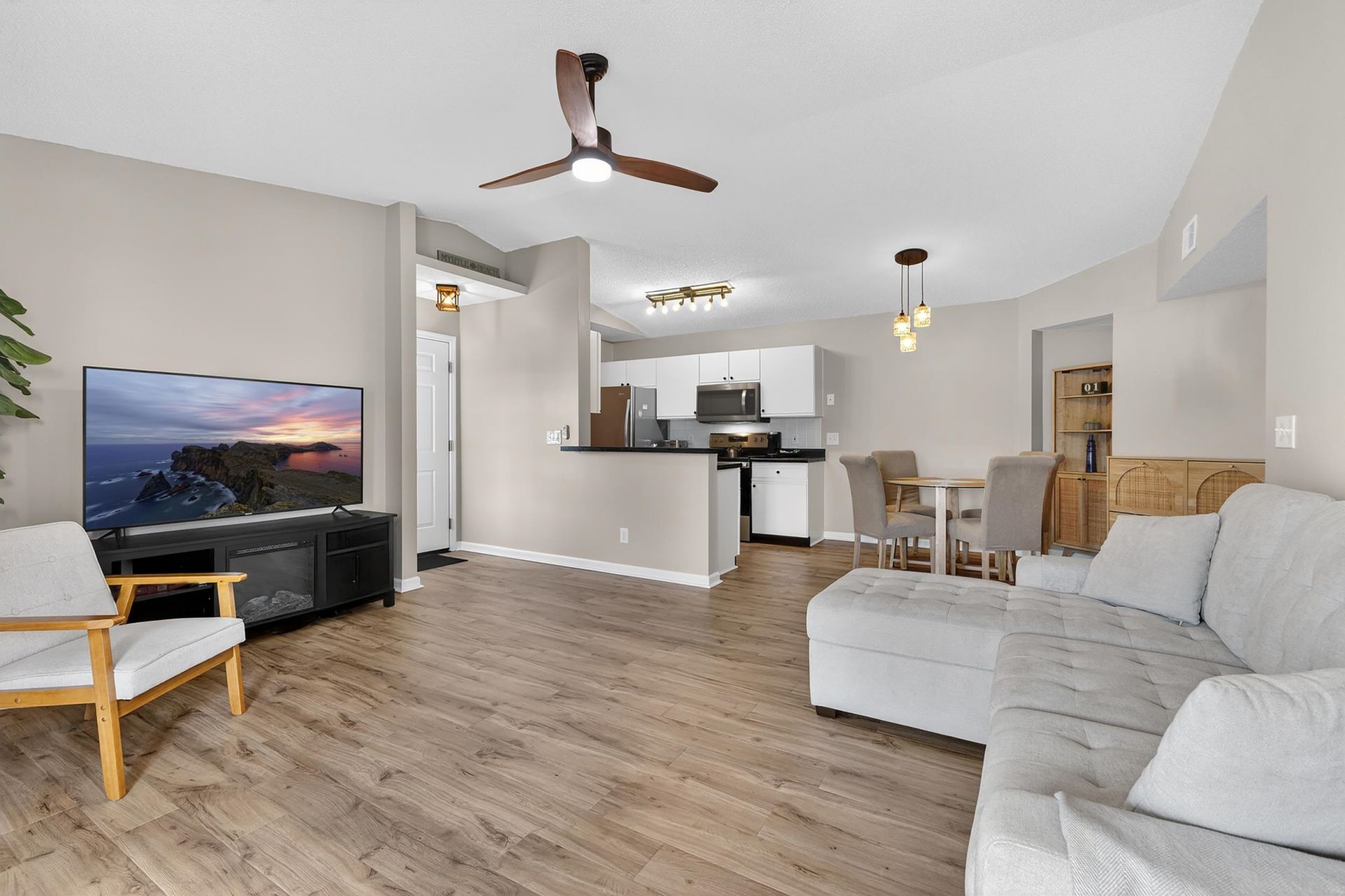 8641 Southbridge Dr.  Photo 37
